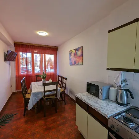 Bose Apartment *